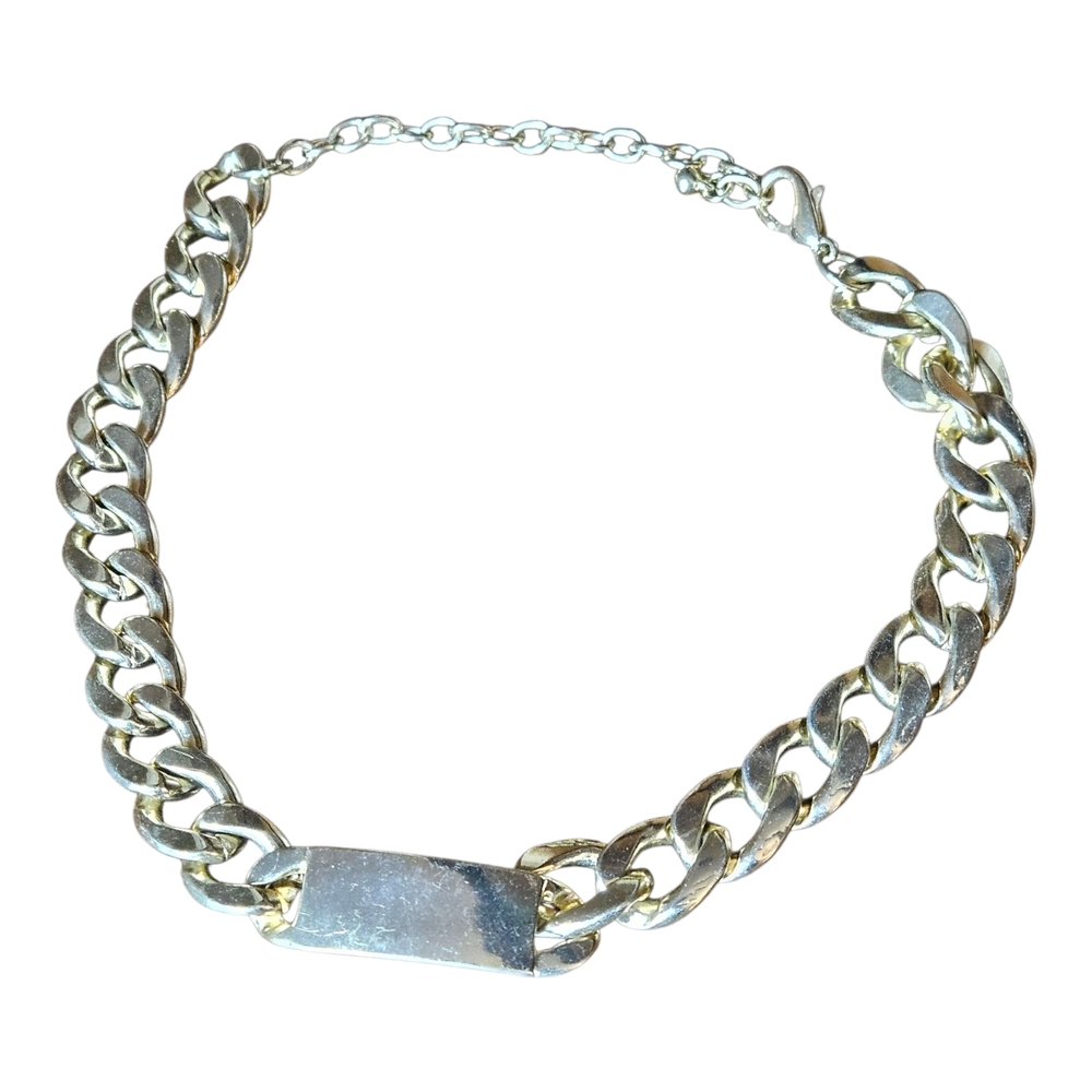 Elegant  Gold Tone  Chain Necklace.